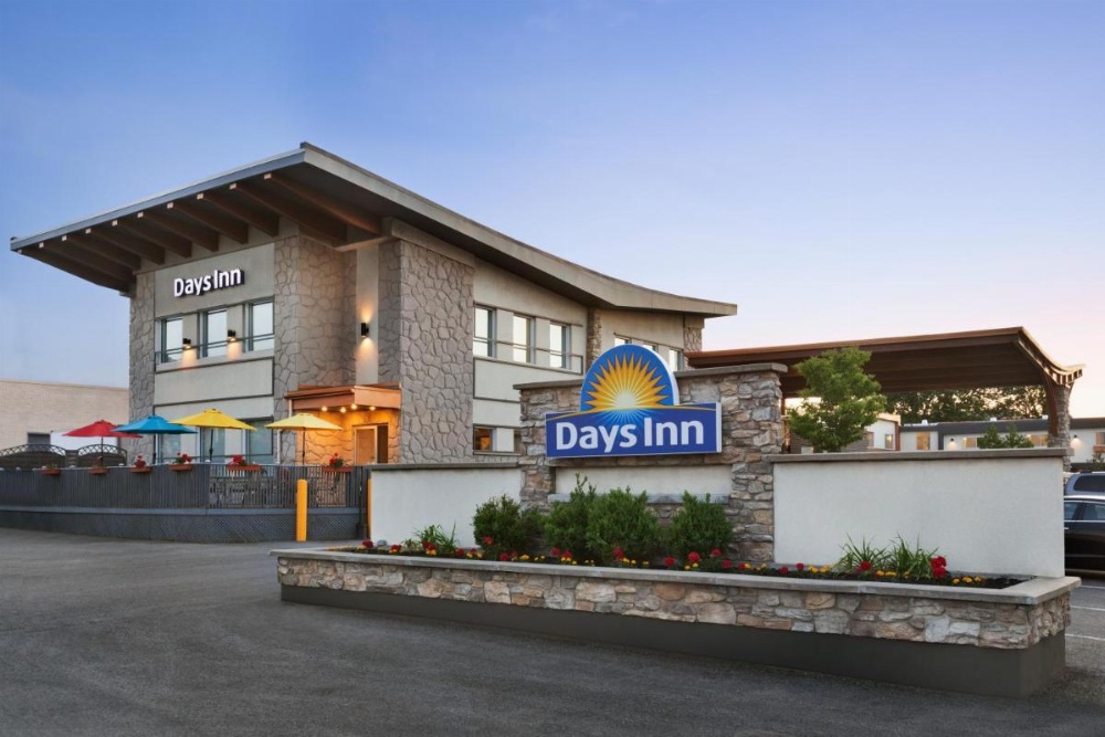 Days Inn by Wyndham Montreal East Image 42